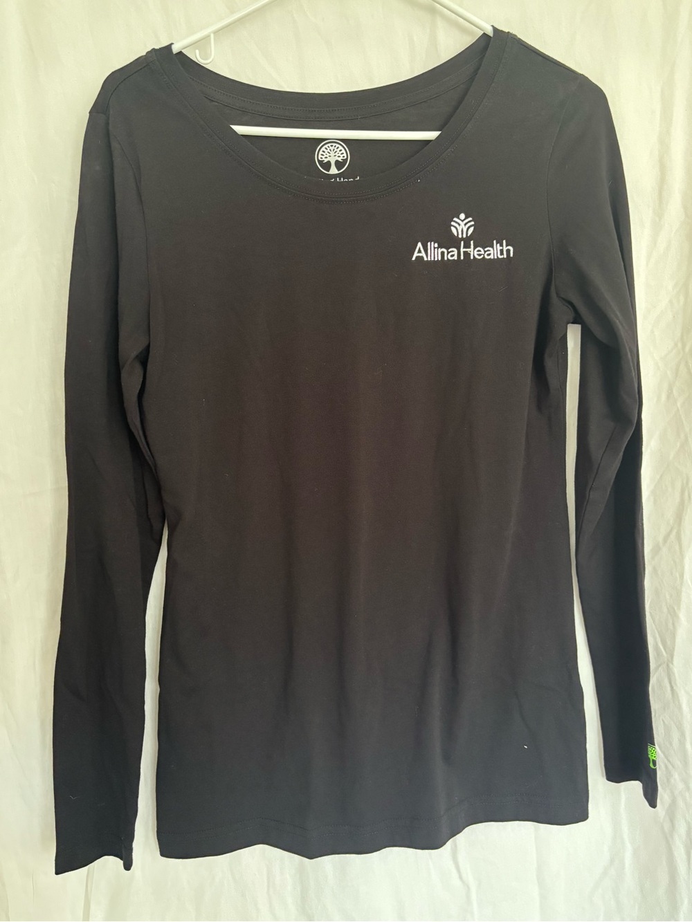 healing hands Black Long-Sleeve Top